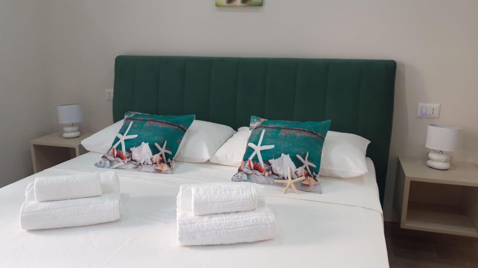 B&B Mediterraneo 切特拉罗 外观 照片